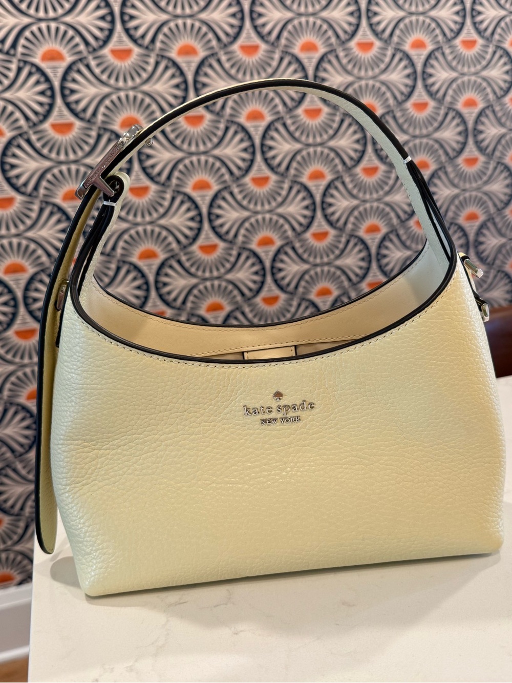 Kate Spade Lemon Fond
454 Pebbled Leather Mini